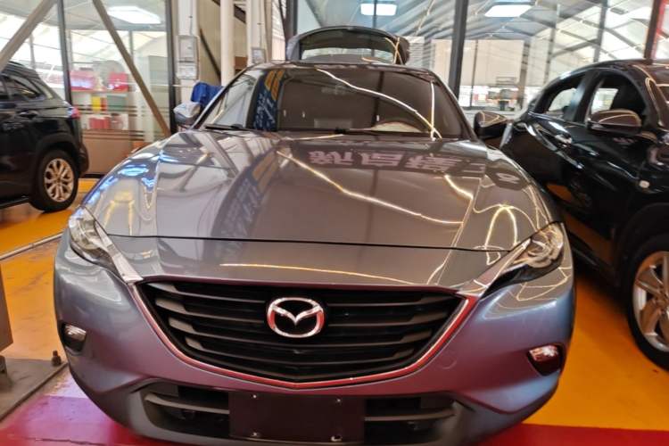 Used Mazda CX-4 2018 2.0L Automatic Two-Wheel Drive Blue Sky Dynamic Version China V Standard Front