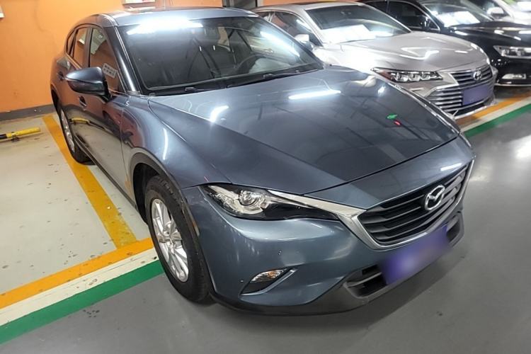 Used Mazda CX-4 2018 2.0L Automatic Two-Wheel Drive Blue Sky Dynamic Version China V Standard Front Right 45 Deg