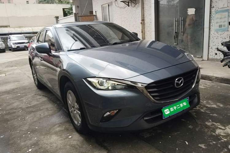 Used Mazda CX-4 2018 2.0L Automatic Two-Wheel Drive Blue Sky Dynamic Version China VI Standard Front Right 45 Deg