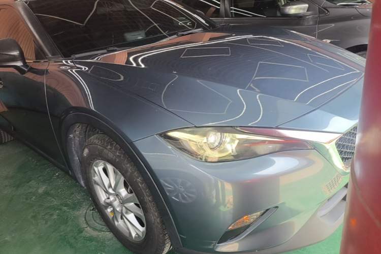 Used Mazda CX-4 2018 2.0L Automatic Two-Wheel Drive Blue Sky Dynamic Version China V Standard Front Right 45 Deg