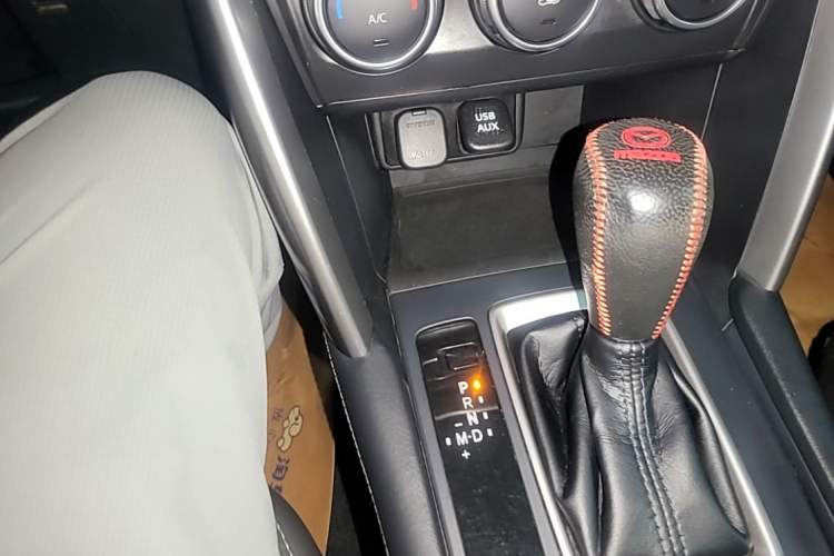 Used Mazda CX-4 2018 2.0L Automatic Two-Wheel Drive Blue Sky Dynamic Version China V Standard Gear Lever