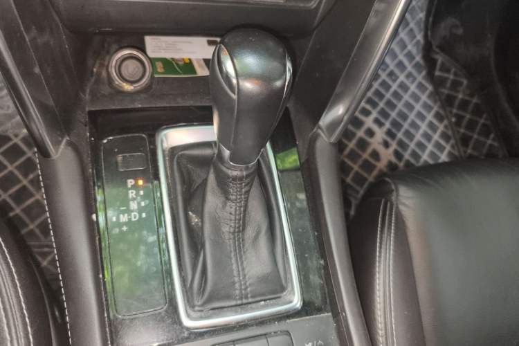 Used Mazda CX-4 2018 2.0L Automatic Two-Wheel Drive Blue Sky Premium Upgrade Version China VI Standard Gear Lever