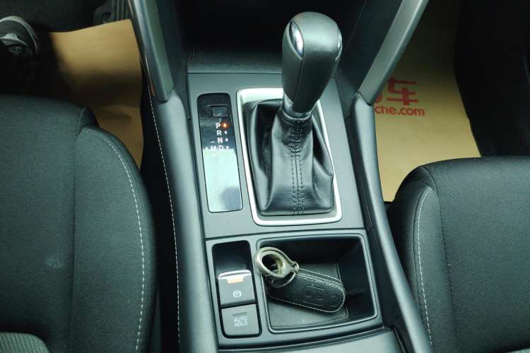 Used Mazda CX-4 2018 2.0L Automatic Two-Wheel Drive Blue Sky Dynamic Version China VI Standard Gear Lever