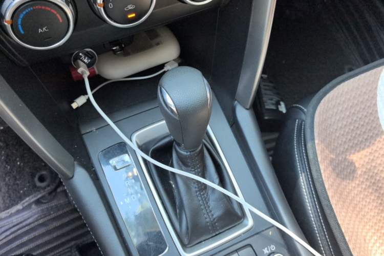 Used Mazda CX-4 2018 2.0L Automatic Two-Wheel Drive Blue Sky Dynamic Version China V Standard Gear Lever