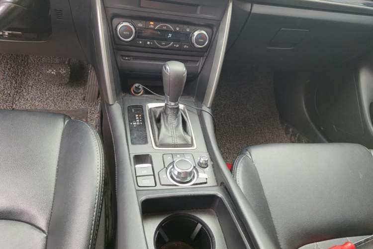 Used Mazda CX-4 2018 2.0L Automatic 2WD Blue Sky Exploration Edition China VI Standard Gear Lever