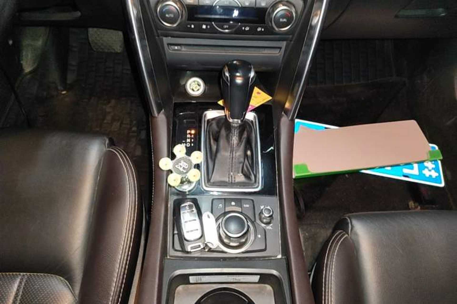 Used Mazda CX-4 2018 2.0L Automatic Two-Wheel Drive Blue Sky Premium Upgrade Version China VI Standard Gear Lever