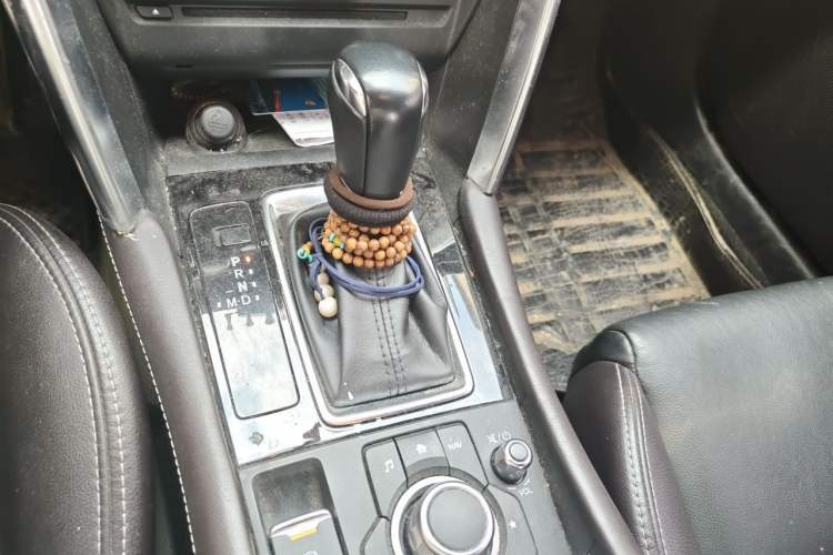 Used Mazda CX-4 2018 2.0L Automatic Two-Wheel Drive Blue Sky Premium Upgrade Version China V Standard Gear Lever
