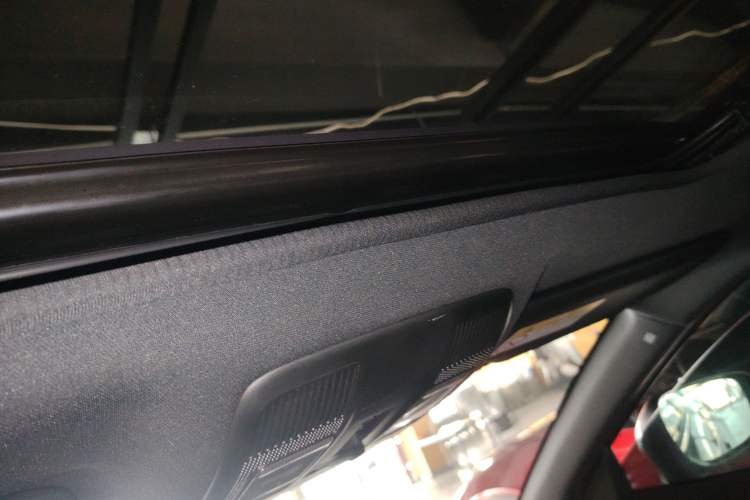 Used Mazda CX-4 2018 2.0L Automatic Two-Wheel Drive Blue Sky Luxury Edition Headliner
