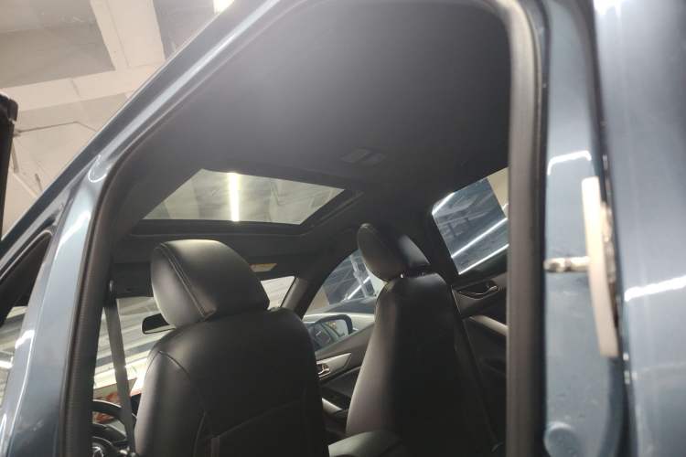 Used Mazda CX-4 2018 2.0L Automatic Two-Wheel Drive Blue Sky Dynamic Version China VI Standard Headliner