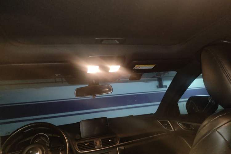 Used Mazda CX-4 2018 2.0L Automatic Two-Wheel Drive Blue Sky Dynamic Version China V Standard Headliner