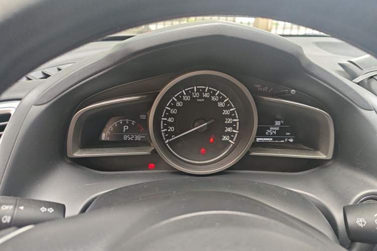 Used Mazda CX-4 2018 2.0L Automatic Two-Wheel Drive Blue Sky Dynamic Version China VI Standard Instrument Cluster