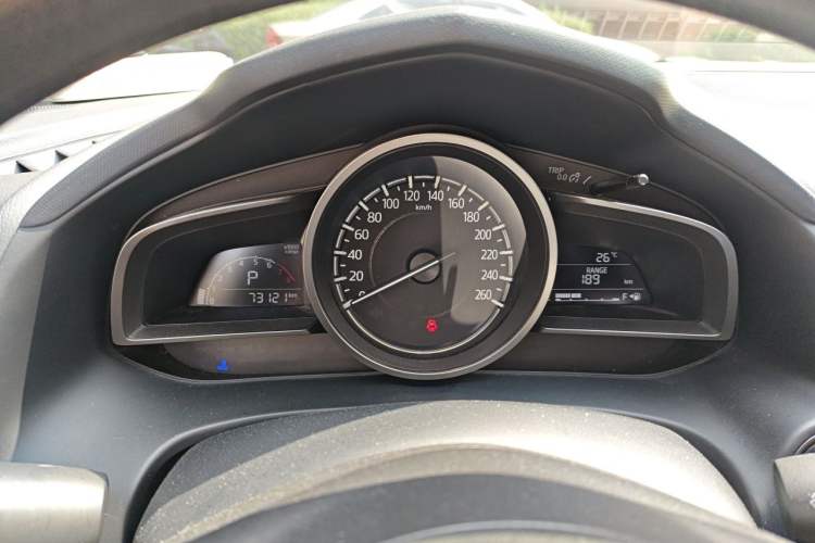 Used Mazda CX-4 2018 2.0L Automatic Two-Wheel Drive Blue Sky Dynamic Version China V Standard Instrument Cluster