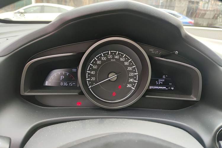 Used Mazda CX-4 2018 2.0L Automatic Two-Wheel Drive Blue Sky Dynamic Version China V Standard Instrument Cluster