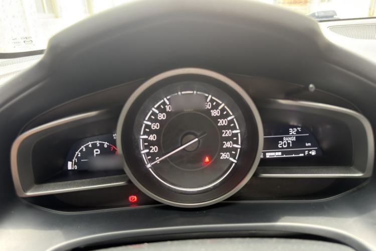 Used Mazda CX-4 2018 2.0L Automatic Two-Wheel Drive Blue Sky Luxury Edition Instrument Cluster