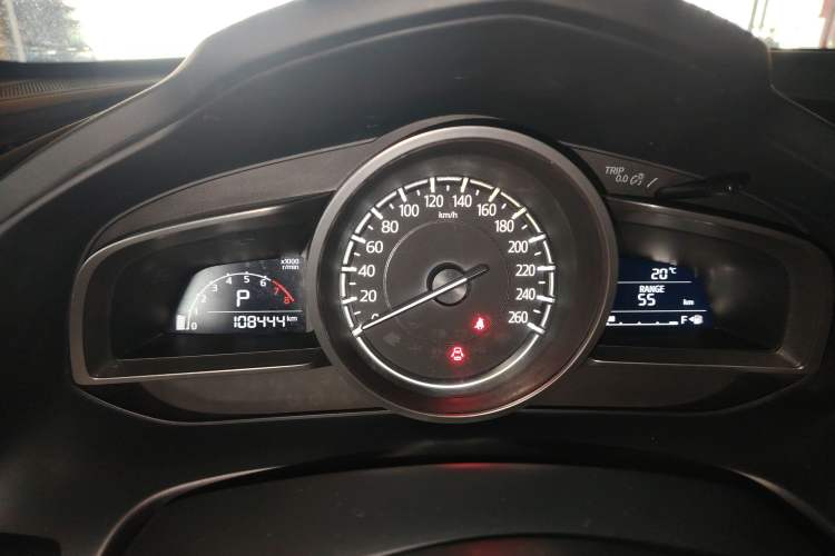 Used Mazda CX-4 2018 2.0L Automatic Two-Wheel Drive Blue Sky Luxury Edition Instrument Cluster