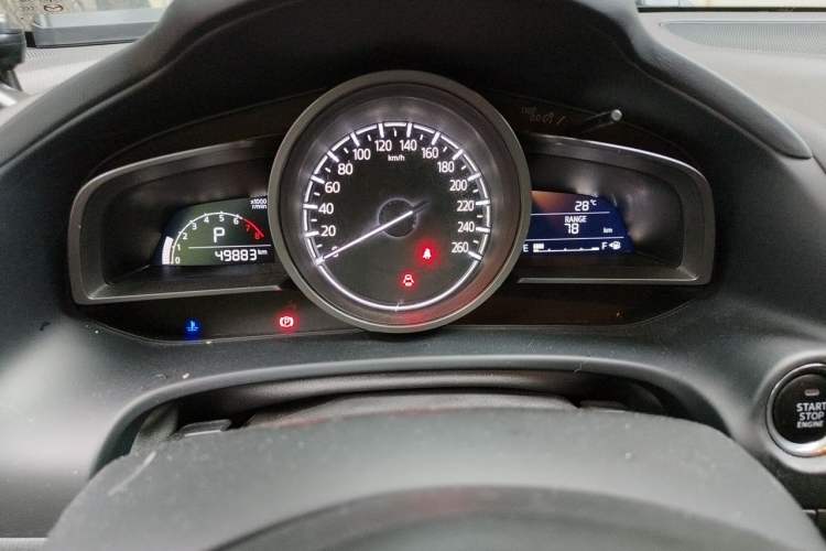 Used Mazda CX-4 2018 2.0L Automatic Two-Wheel Drive Blue Sky Premium Upgrade Version China VI Standard Instrument Cluster