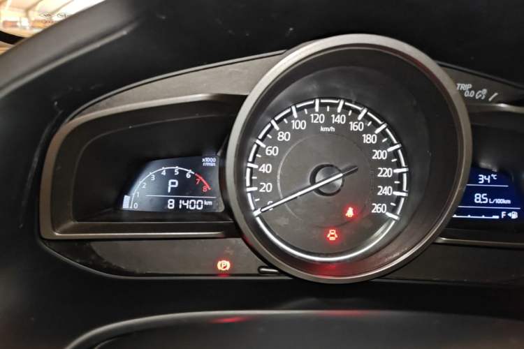 Used Mazda CX-4 2018 2.0L Automatic Two-Wheel Drive Blue Sky Dynamic Version China V Standard Instrument Cluster