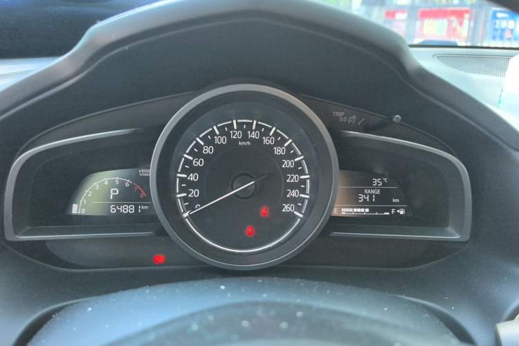 Used Mazda CX-4 2018 2.0L Automatic Two-Wheel Drive Blue Sky Dynamic Version China V Standard Instrument Cluster