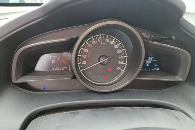 Used Mazda CX-4 2018 2.0L Automatic 2WD Blue Sky Exploration Edition China VI Standard Instrument Cluster