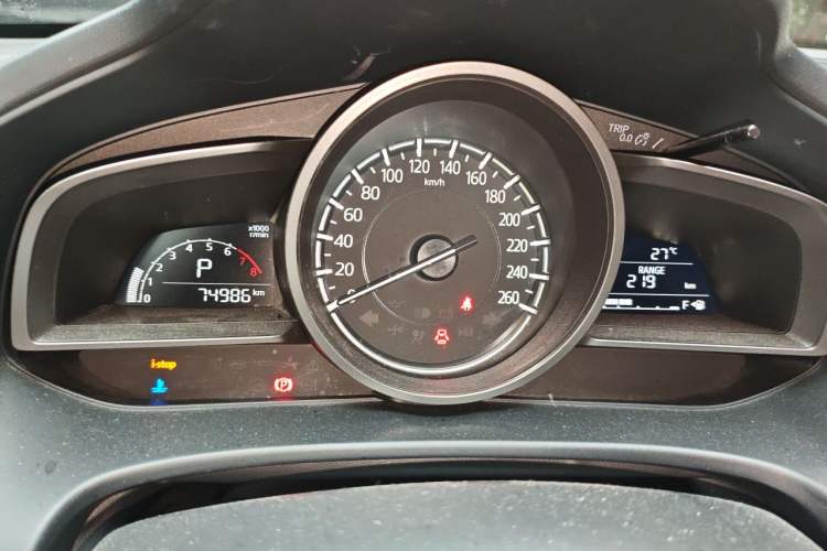 Used Mazda CX-4 2018 2.0L Automatic Two-Wheel Drive Blue Sky Dynamic Version China V Standard Instrument Cluster