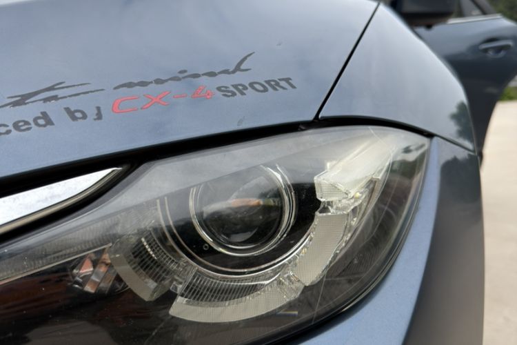 Used Mazda CX-4 2018 2.0L Automatic Two-Wheel Drive Blue Sky Luxury Edition Left Front Headlight