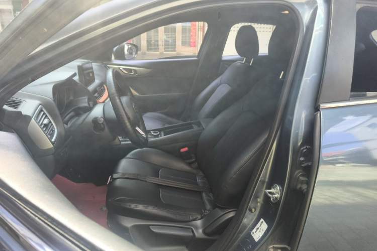 Used Mazda CX-4 2018 2.0L Automatic Two-Wheel Drive Blue Sky Dynamic Version China V Standard Left Front Seat