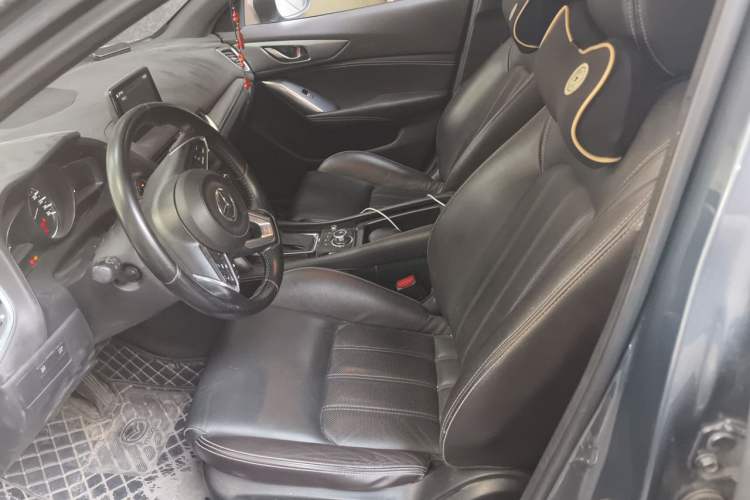 Used Mazda CX-4 2018 2.0L Automatic Two-Wheel Drive Blue Sky Premium Upgrade Version China VI Standard Left Front Seat