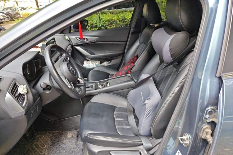 Used Mazda CX-4 2018 2.0L Automatic Two-Wheel Drive Blue Sky Dynamic Version China V Standard Left Front Seat