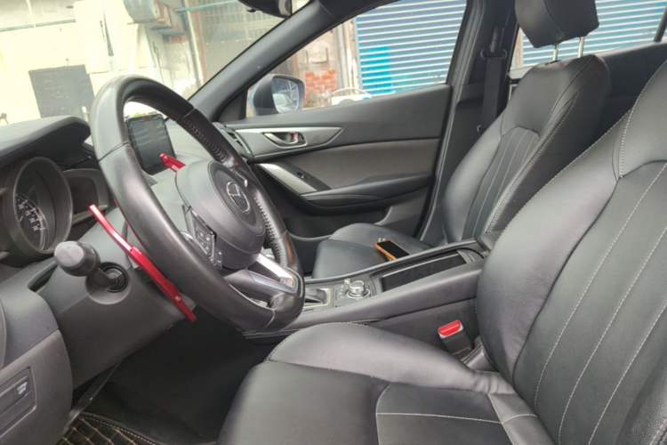 Used Mazda CX-4 2018 2.0L Automatic 2WD Blue Sky Exploration Edition China VI Standard Left Front Seat