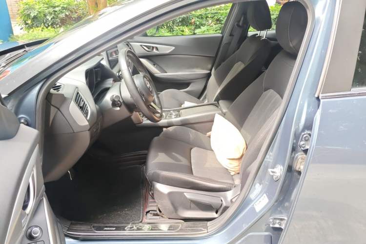 Used Mazda CX-4 2018 2.0L Automatic Two-Wheel Drive Blue Sky Dynamic Version China V Standard Left Front Seat