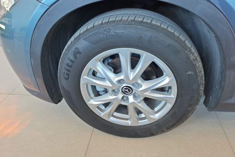 Used Mazda CX-4 2018 2.0L Automatic Two-Wheel Drive Blue Sky Dynamic Version China VI Standard Left Front Wheel Hub