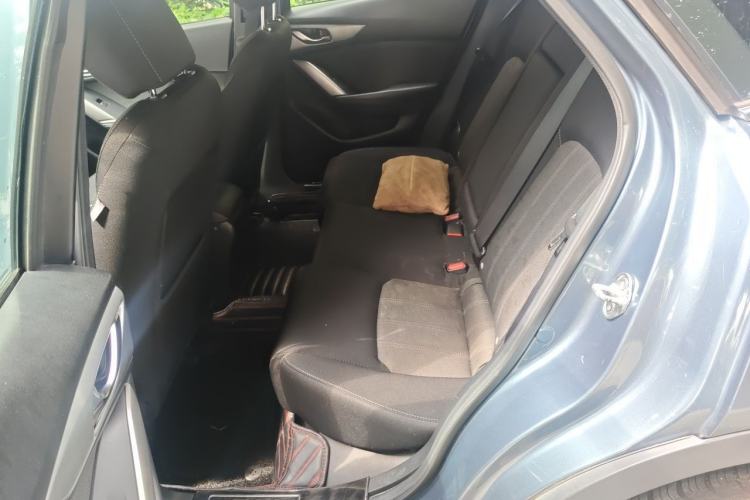 Used Mazda CX-4 2018 2.0L Automatic Two-Wheel Drive Blue Sky Dynamic Version China V Standard Left Rear Seat