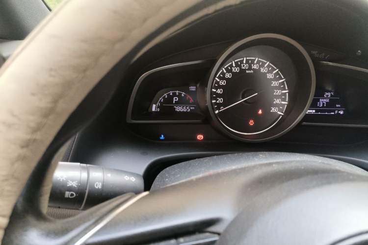 Used Mazda CX-4 2018 2.0L Automatic Two-Wheel Drive Blue Sky Dynamic Version China VI Standard Odometer Close Up