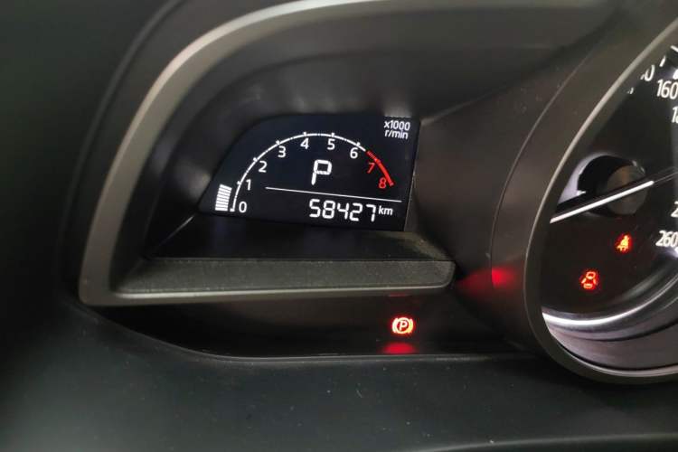 Used Mazda CX-4 2018 2.0L Automatic Two-Wheel Drive Blue Sky Luxury Edition Odometer Close Up