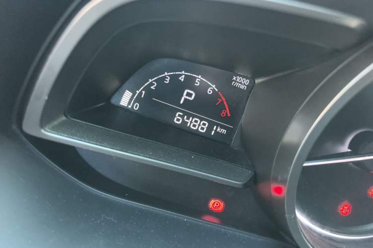 Used Mazda CX-4 2018 2.0L Automatic Two-Wheel Drive Blue Sky Dynamic Version China V Standard Odometer Close Up