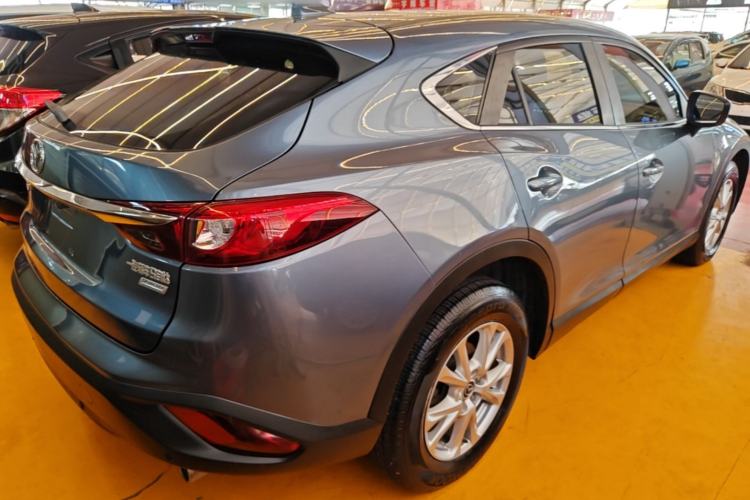 Used Mazda CX-4 2018 2.0L Automatic Two-Wheel Drive Blue Sky Dynamic Version China V Standard Rear Right 45 Deg