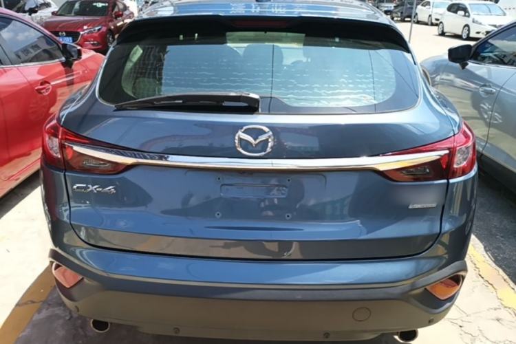 Used Mazda CX-4 2018 2.0L Automatic Two-Wheel Drive Blue Sky Dynamic Version China V Standard Rear
