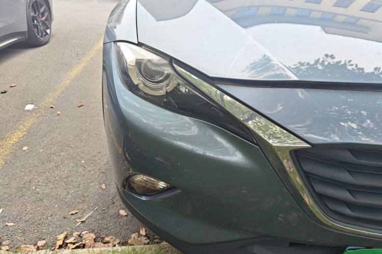 Used Mazda CX-4 2018 2.0L Automatic Two-Wheel Drive Blue Sky Dynamic Version China VI Standard Right Front Headlight