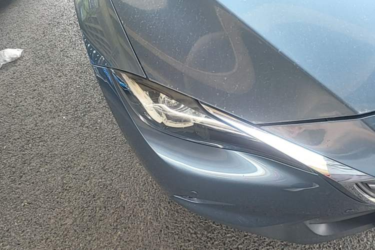 Used Mazda CX-4 2018 2.0L Automatic Two-Wheel Drive Blue Sky Premium Upgrade Version China VI Standard Right Front Headlight