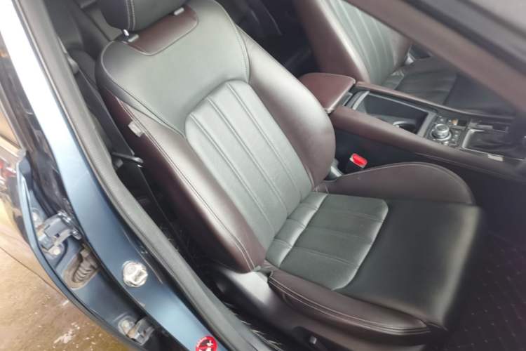 Used Mazda CX-4 2018 2.0L Automatic Two-Wheel Drive Blue Sky Leading Edition China V Standard Right Front Seat