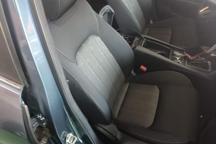 Used Mazda CX-4 2018 2.0L Automatic Two-Wheel Drive Blue Sky Dynamic Version China V Standard Right Front Seat