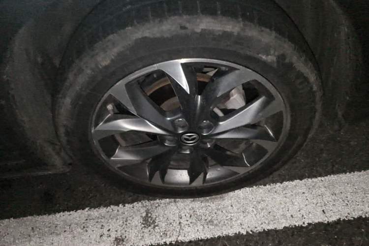 Used Mazda CX-4 2018 2.5L Automatic 4x4 Skyactiv GT Sport Edition China V Standard Right Front Wheel Hub