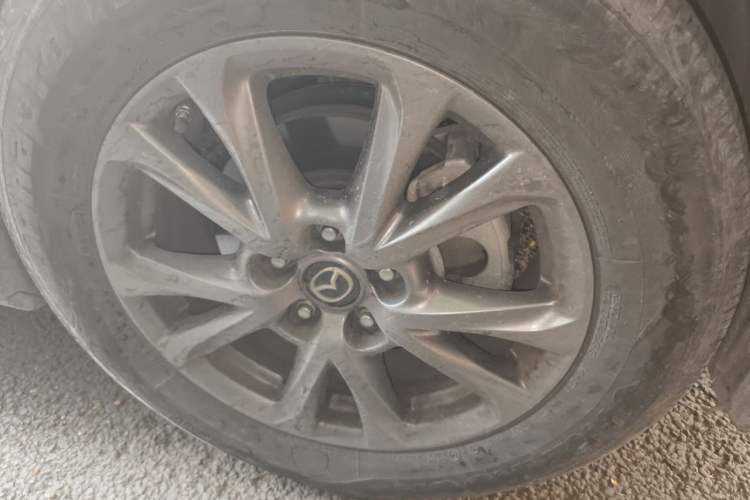 Used Mazda CX-4 2018 2.0L Automatic Two-Wheel Drive Blue Sky Premium Upgrade Version China VI Standard Right Front Wheel Hub