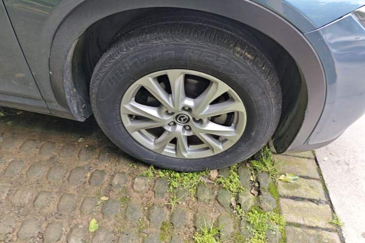 Used Mazda CX-4 2018 2.0L Automatic Two-Wheel Drive Blue Sky Dynamic Version China V Standard Right Front Wheel Hub
