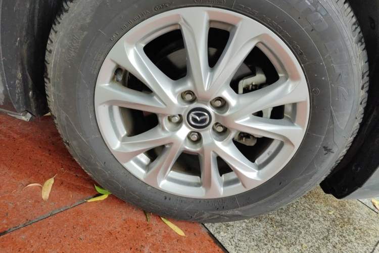 Used Mazda CX-4 2018 2.0L Automatic Two-Wheel Drive Blue Sky Luxury Edition Right Front Wheel Hub