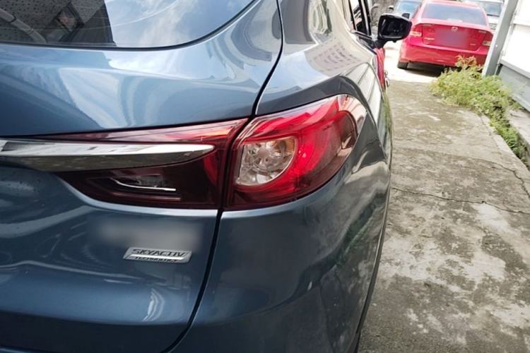 Used Mazda CX-4 2018 2.0L Automatic Two-Wheel Drive Blue Sky Luxury Edition Right Rear Taillight