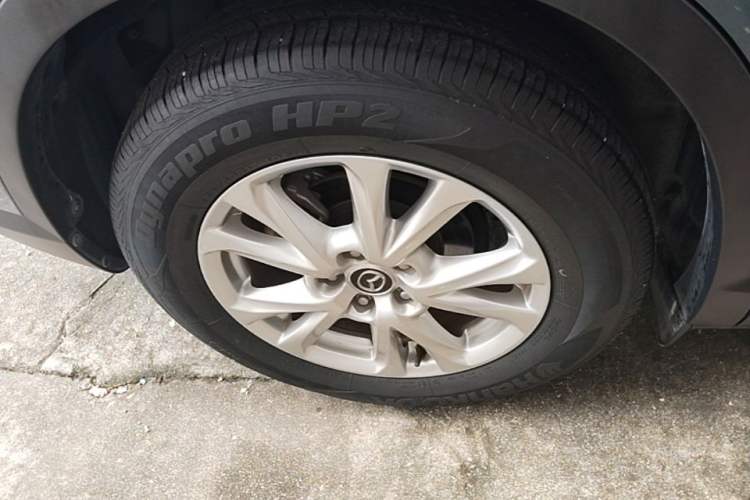 Used Mazda CX-4 2018 2.0L Automatic Two-Wheel Drive Blue Sky Dynamic Version China VI Standard Right Rear Wheel Hub