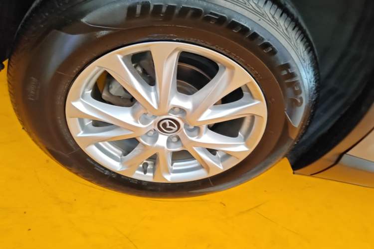 Used Mazda CX-4 2018 2.0L Automatic Two-Wheel Drive Blue Sky Dynamic Version China V Standard Right Rear Wheel Hub