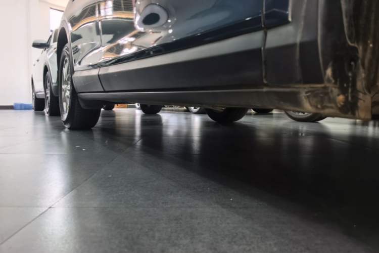 Used Mazda CX-4 2018 2.0L Automatic Two-Wheel Drive Blue Sky Exploration Version China V Standard Right Side Sill