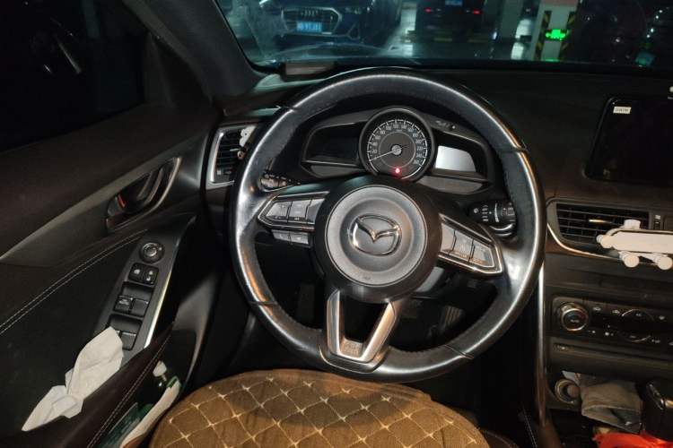 Used Mazda CX-4 2018 2.0L Automatic Two-Wheel Drive Blue Sky Exploration Version China V Standard Steering Wheel